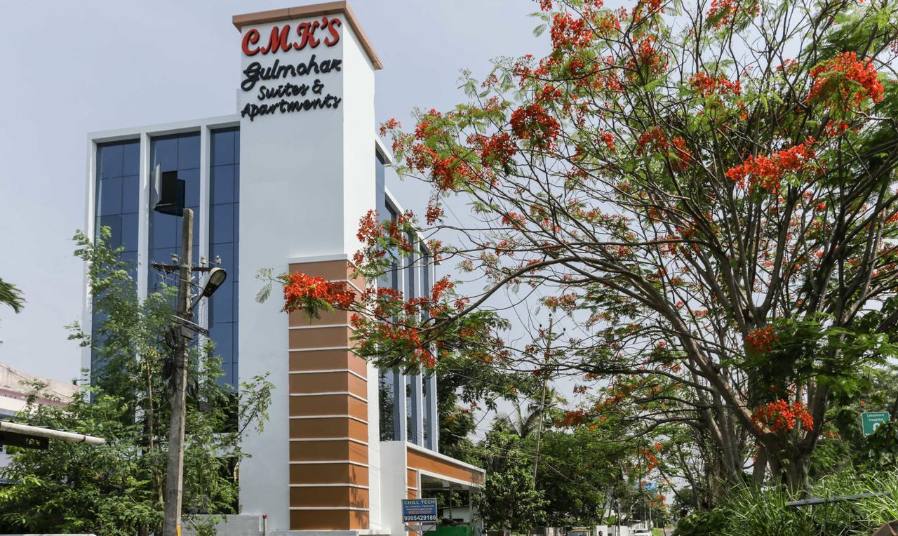Treebo Trend Cmks Gulmohar Suites Kochi Luaran gambar