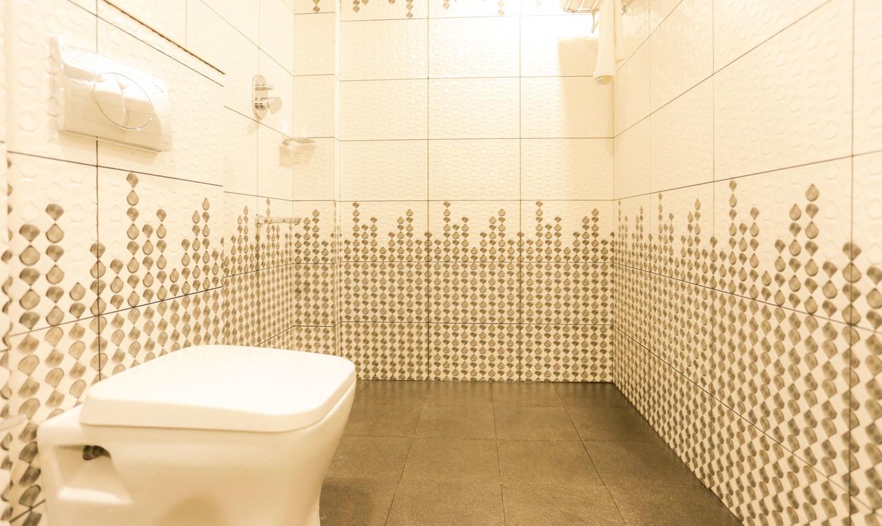Treebo Trend Cmks Gulmohar Suites Kochi Luaran gambar